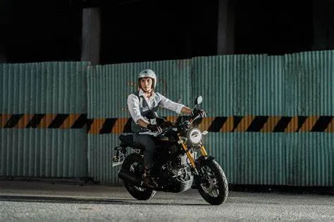 Điều Kiện Thi Bằng Lái Xe A2: "Không Khó" Như Bạn Nghĩ