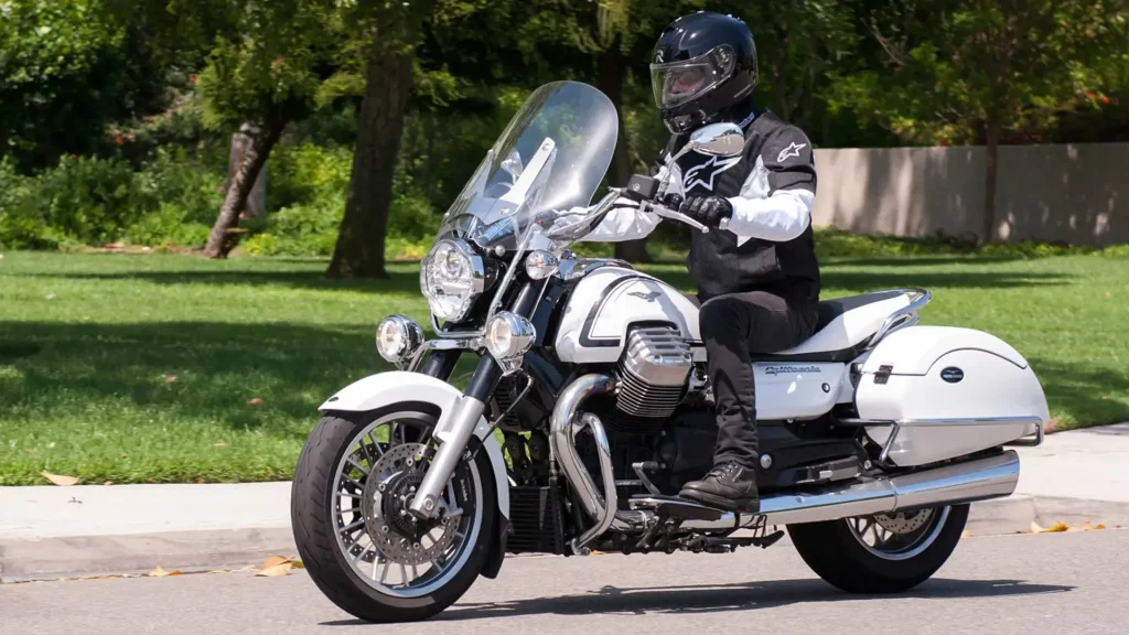 Lựa chọn xe moto phù hợp: "Người bạn đồng hành" đáng tin cậy