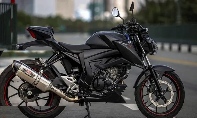 Những "chiêu thức" giúp người thấp tự tin hơn với xe moto
