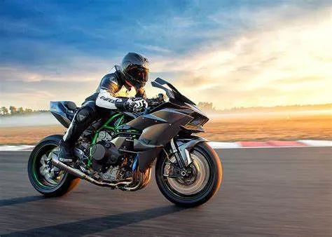 Những yếu tố cần cân nhắc khi chọn mua xe moto