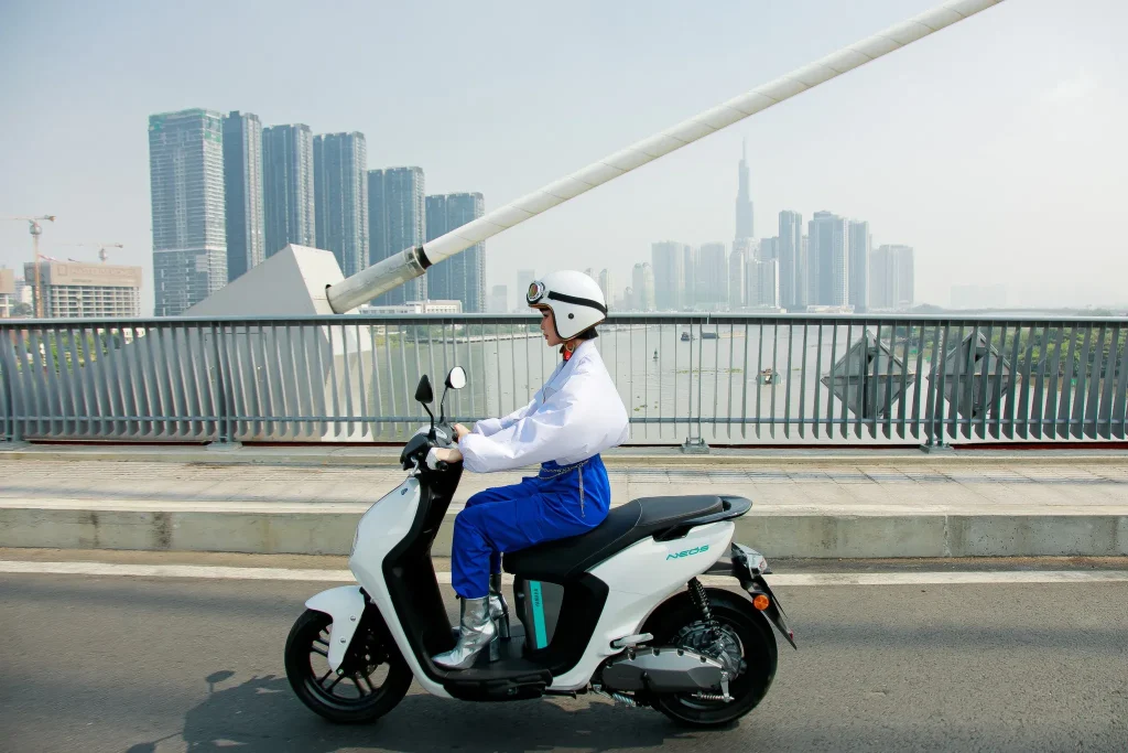 Xe tay ga (Scooter)