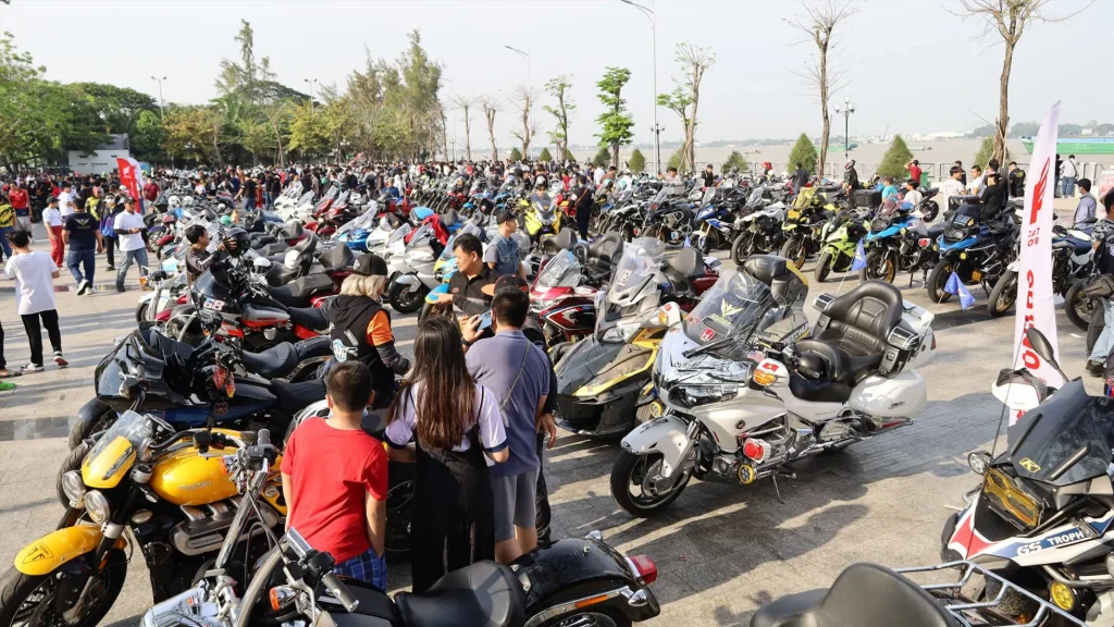 các hội nhóm xe moto tại Việt Nam