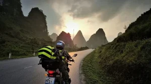 kinh nghiệm đi tour bằng xe moto