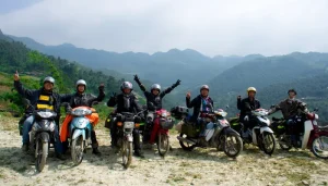 xe moto nào phù hợp đi phượt